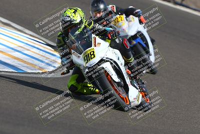 media/Oct-12-2025-CRA (Sun) [[e621380112]]/Races/Race 10/